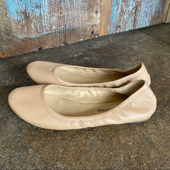 Lucky Brand Emmie Tan Flats - Picture 5 of 8
